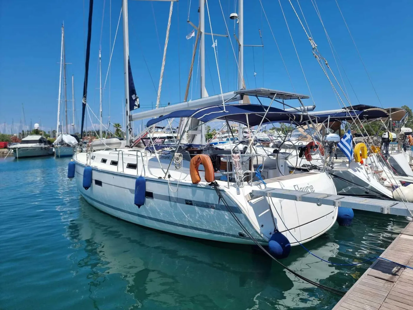 Fleurie - Sailboat in Kontokali
