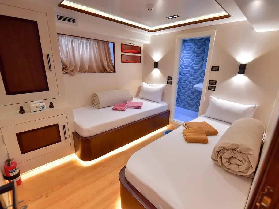 Comfort cabin upper deck 3 - Motor Yat içinde Sharm El Sheikh 2