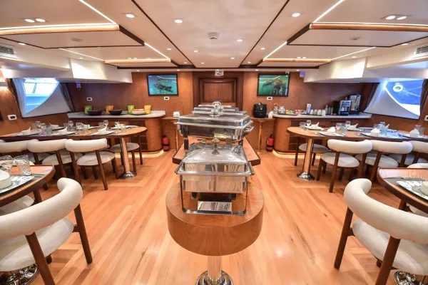 Luxury suite upper deck