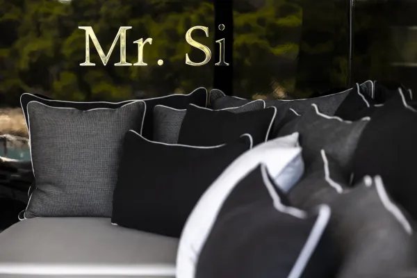 Mr.Si