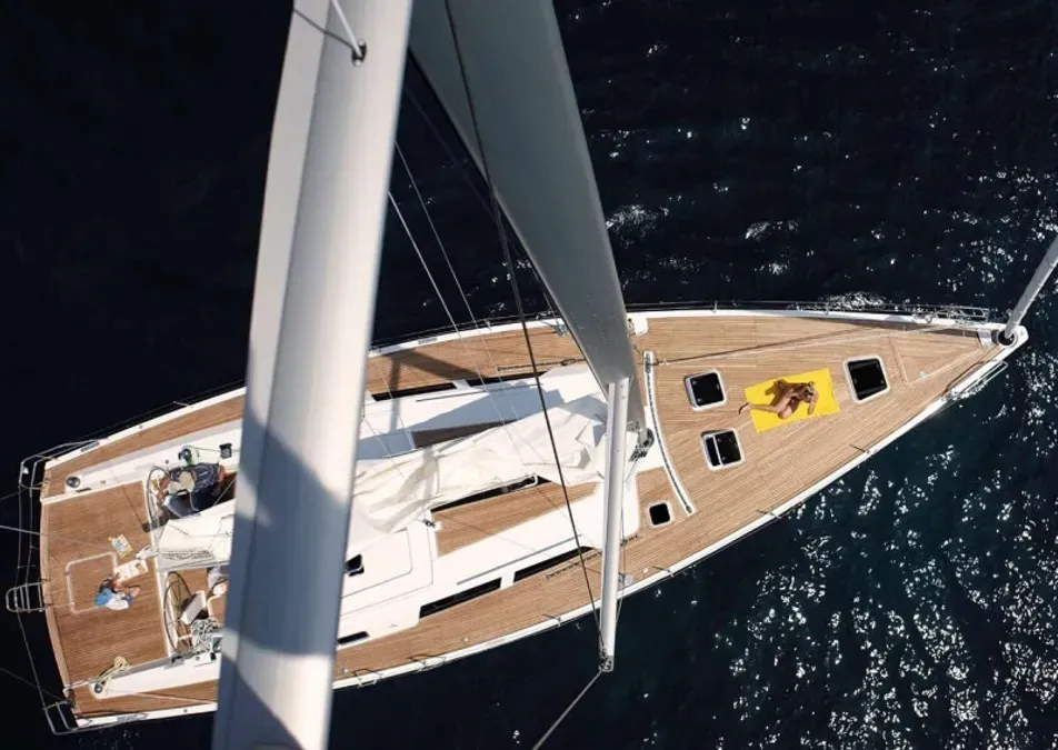 Apollonis - Sailboat in Alimos