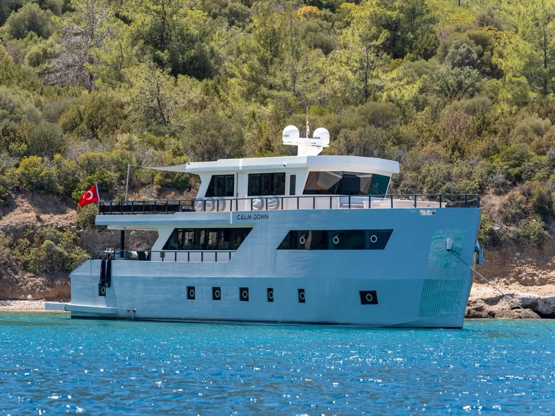 CALM DOWN - Motor Yacht in Eskiçeşme