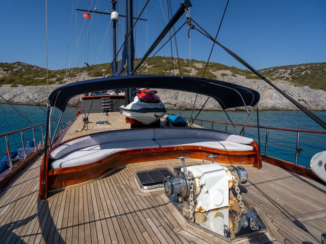 Capricorn 1 - Sailboat in Alimos