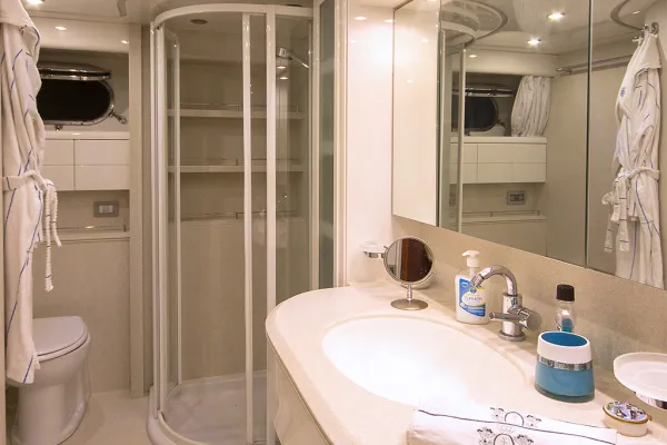 24M Deluxe Maiora Motoryacht