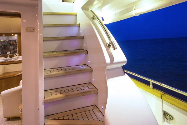 24M Deluxe Maiora Motoryacht