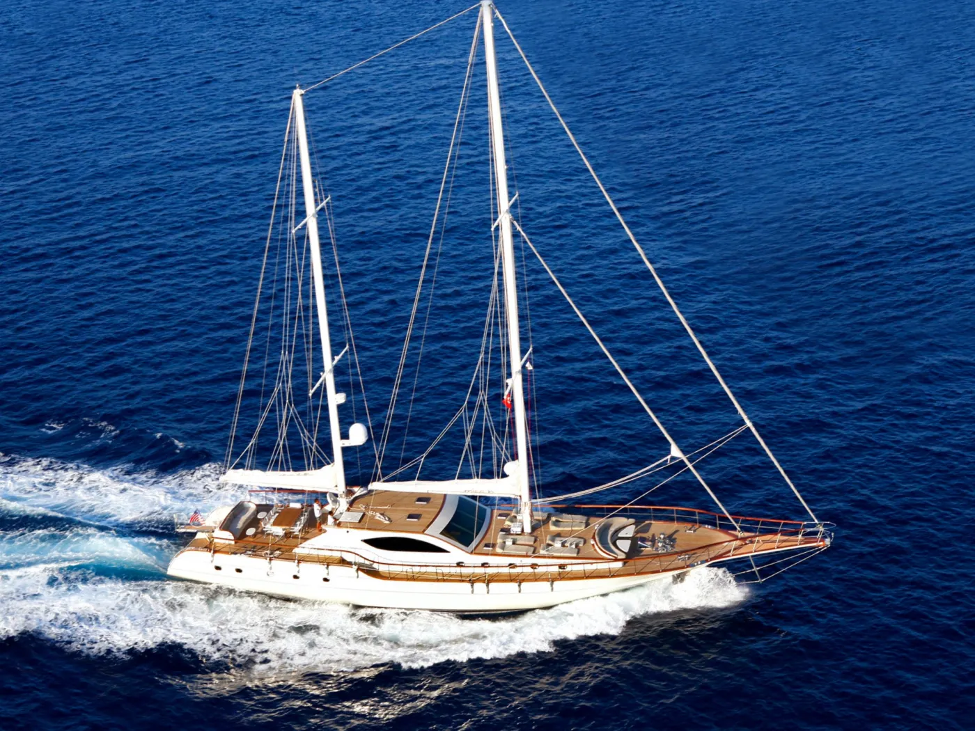 Miss B - Gulet in Eskiçeşme