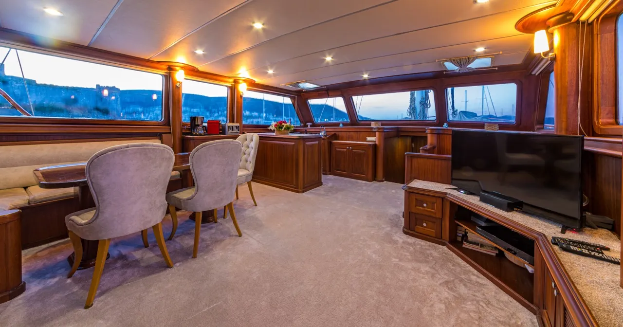 Dea Del Mare - Gulet içinde Eskiçeşme