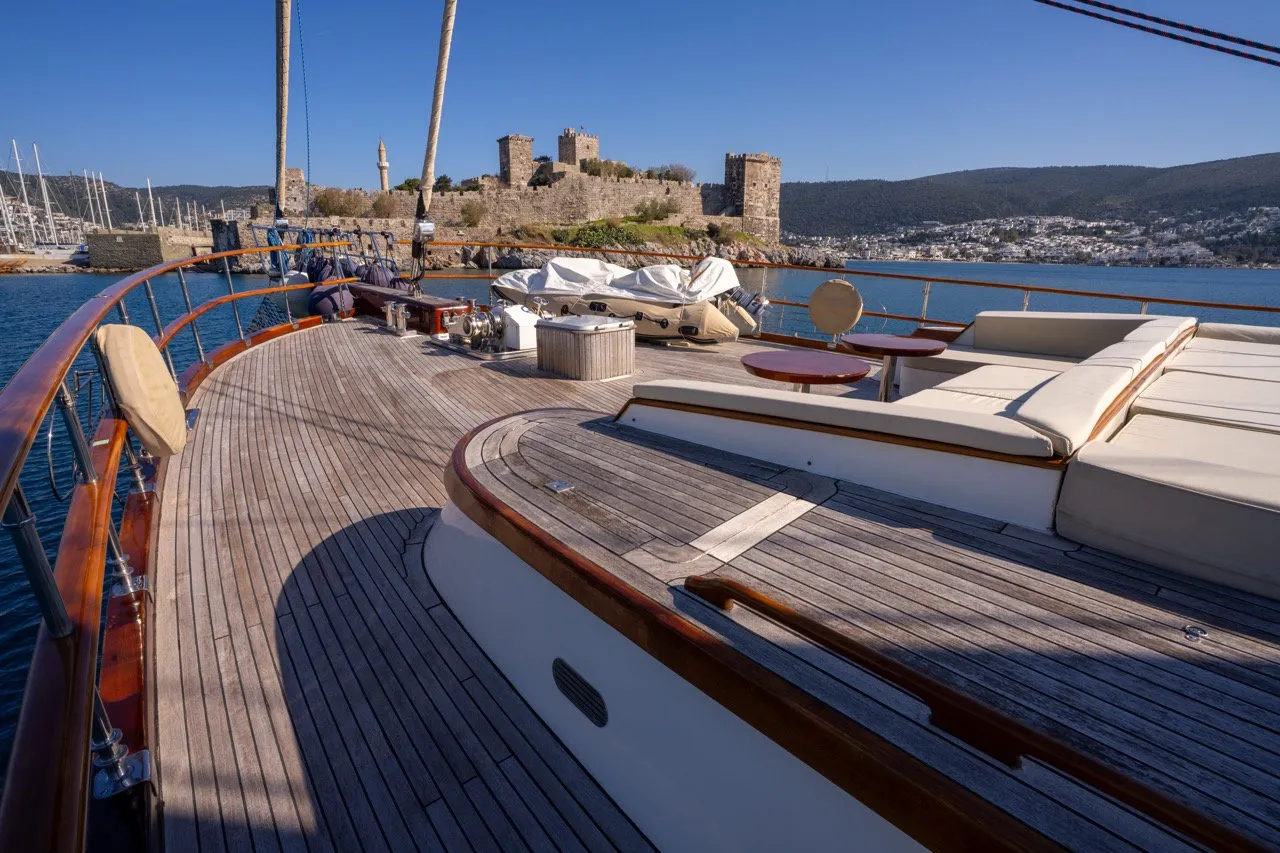 DRAGON FLY - Sailboat in Eskiçeşme