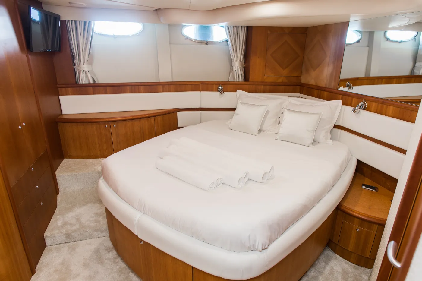 Senza Parole - Motor Yacht in Podstrana