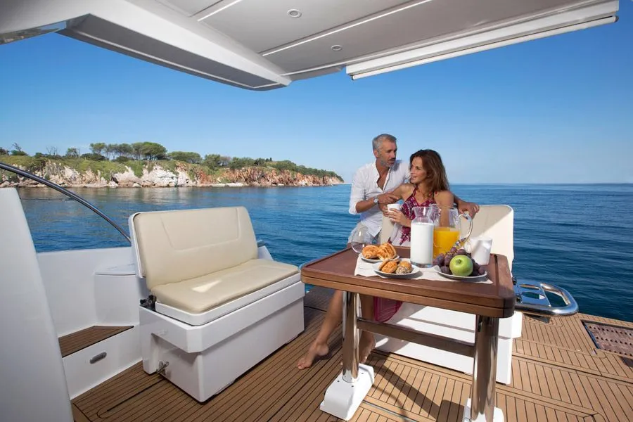 Zanngi - Motor Yacht in Podstrana
