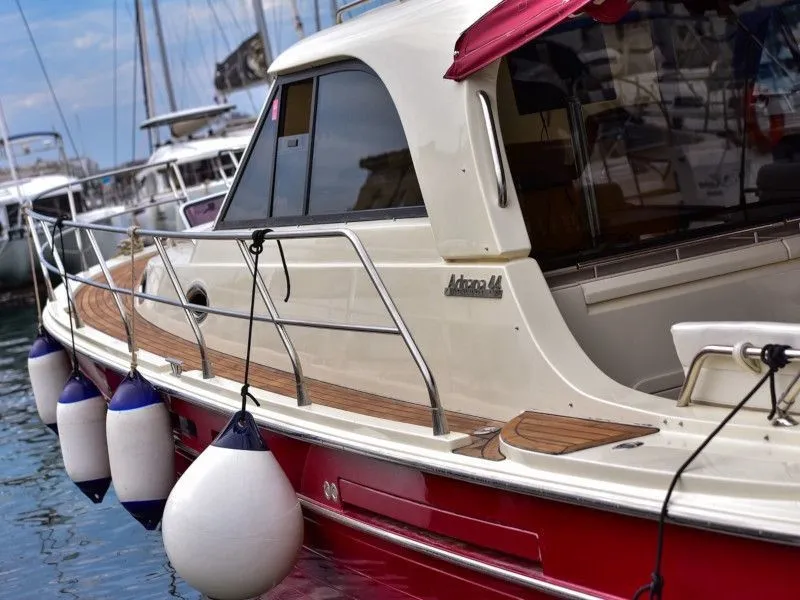 Renesansa - Motor Yacht in Zadar