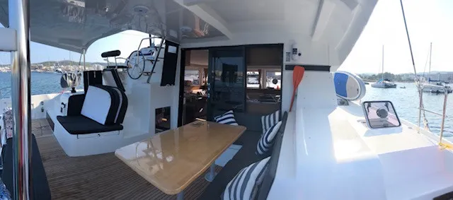 Side - Catamaran in Sant Antoni de Portmany