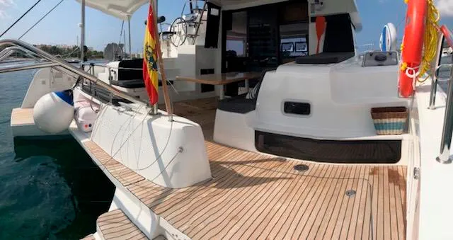 Side - Catamaran in Sant Antoni de Portmany
