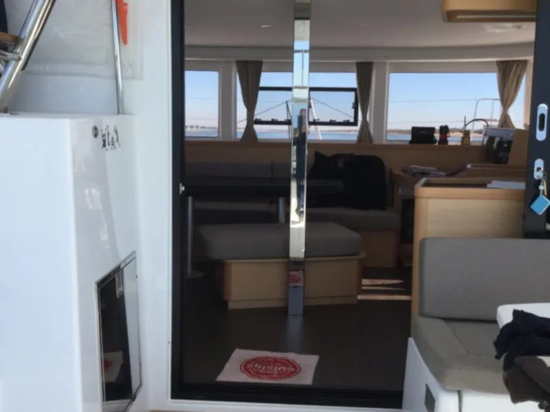 Mares - Catamaran in Sant Antoni de Portmany