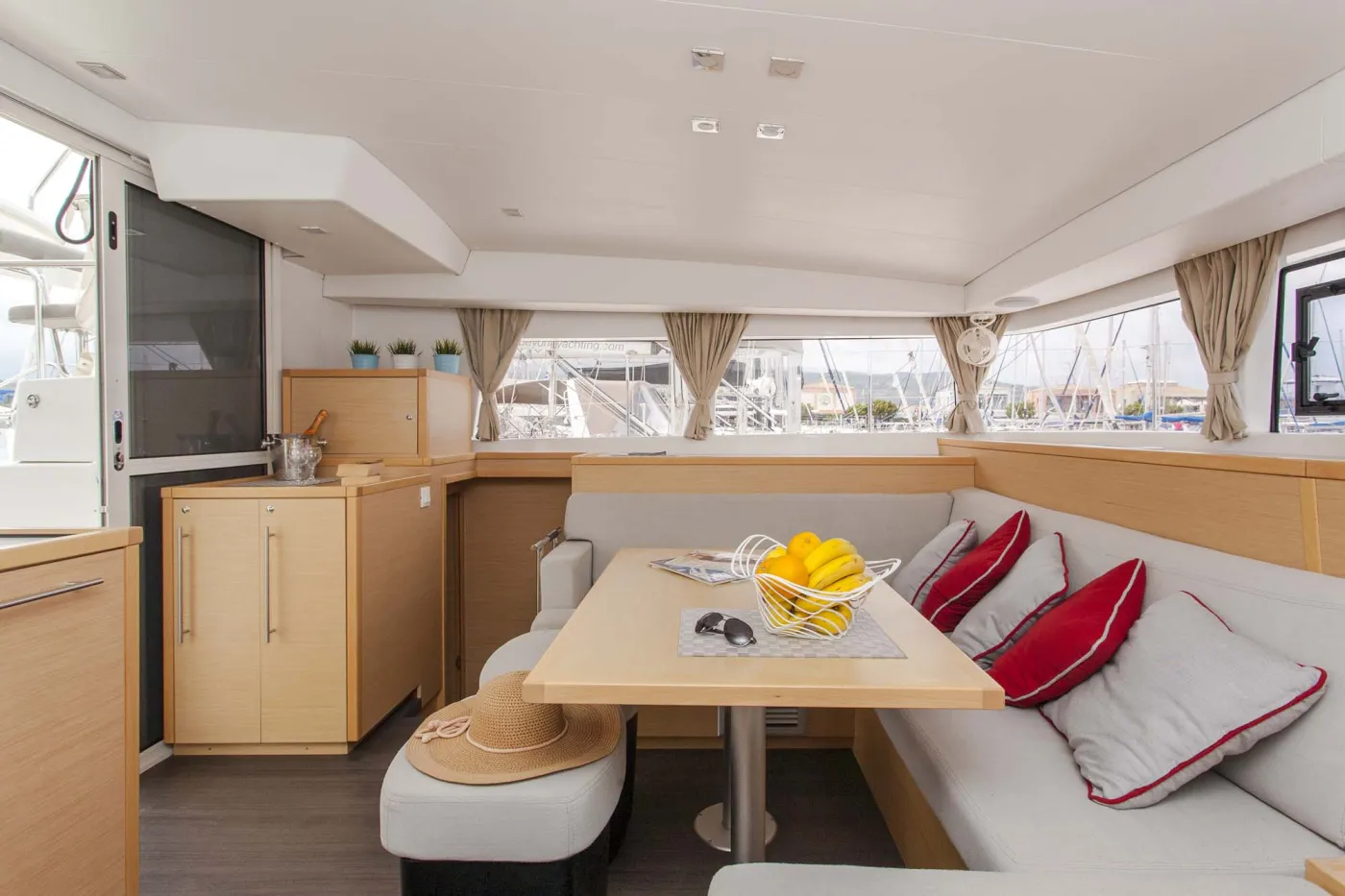 Tangerine Dream - Catamaran in Lefkada