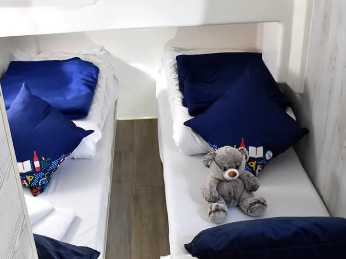 Horizon 4 - Premier 12 - Motor Yat içinde Saint-Didier