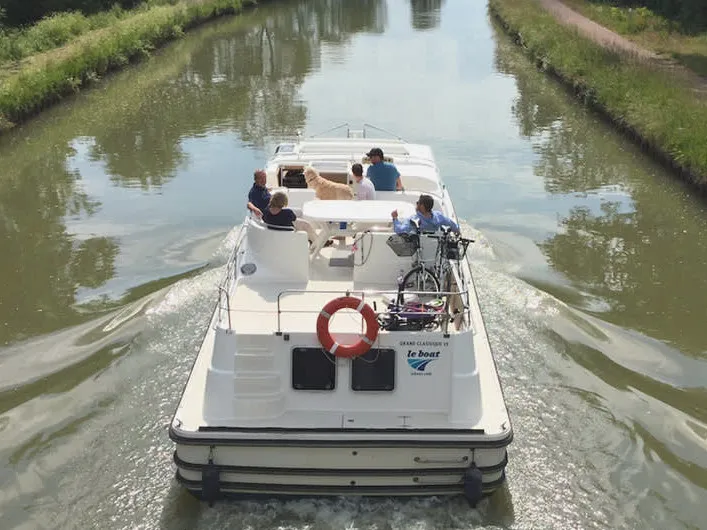 Grand Classique - Budget 7 - Motor Yacht in Saint-Usage