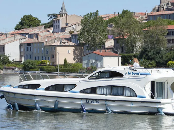 Elegance - Comfort 19 - Motor Yacht in Homps
