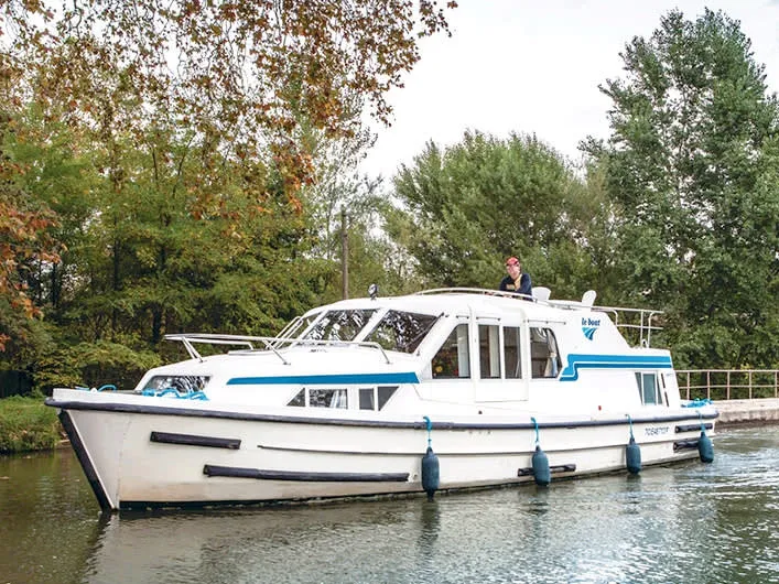 Corvette B - Budget 1 - Motor Yacht in Saint-Usage