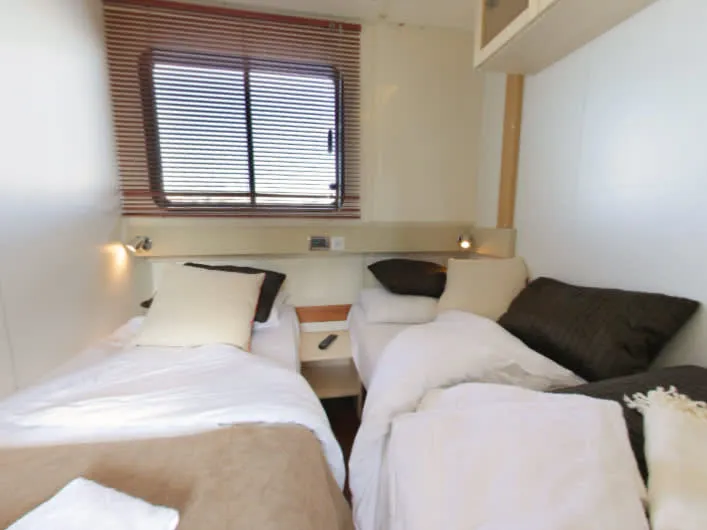 Vision4 - Comfort Plus 6 - Motor Yat içinde Jarnac