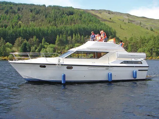 Royal Star WHS - Budget 1 - Motor Yacht in Highland Council