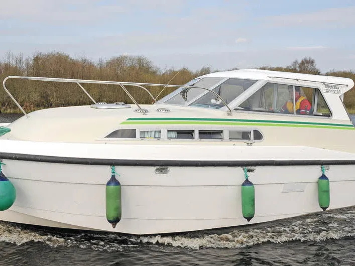 Town Star - Budget 3 - Motor Yacht in Townparks
