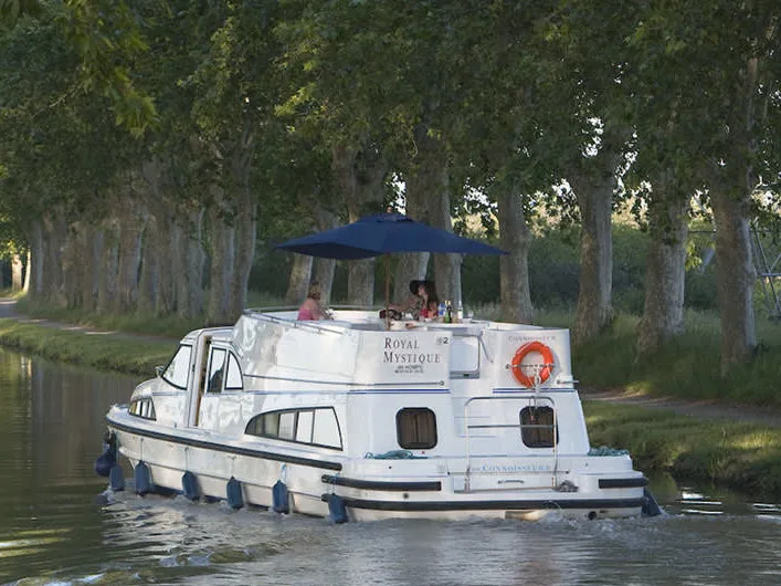 Royal Mystique B - Comfort Plus 9 - Motor Yacht in Saint-Usage