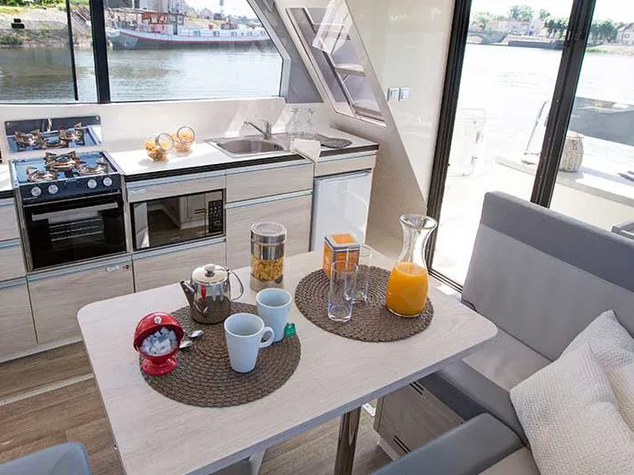 Horizon 2 - Premier 23 - Motor Yat içinde Hesse
