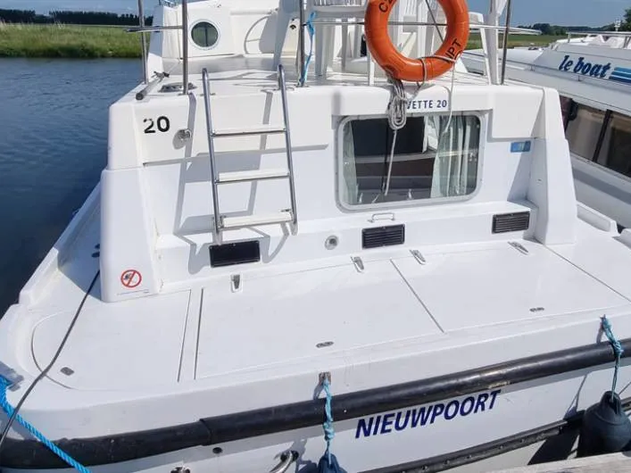 Corvette A - Budget 13 - Motor Yacht in Migennes