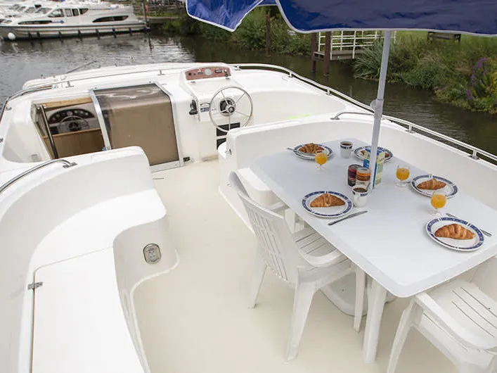 Grand Classique - Budget 1 - Motor Yacht in Castelnaudary