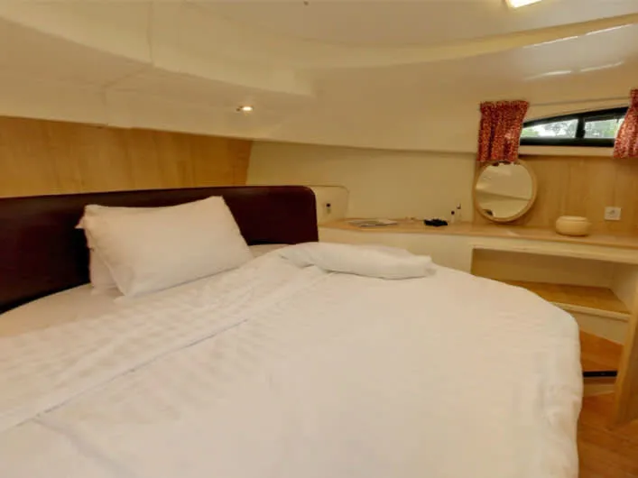 Mystique - Comfort Plus 18 - Motor Yat içinde Le Mas-d'Agenais