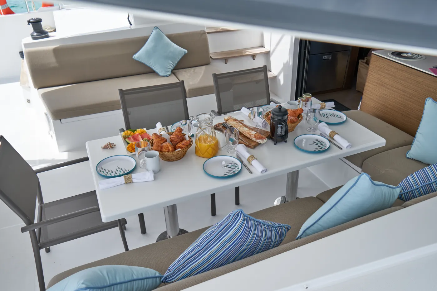 Sea Spirit III - Catamaran in Black River