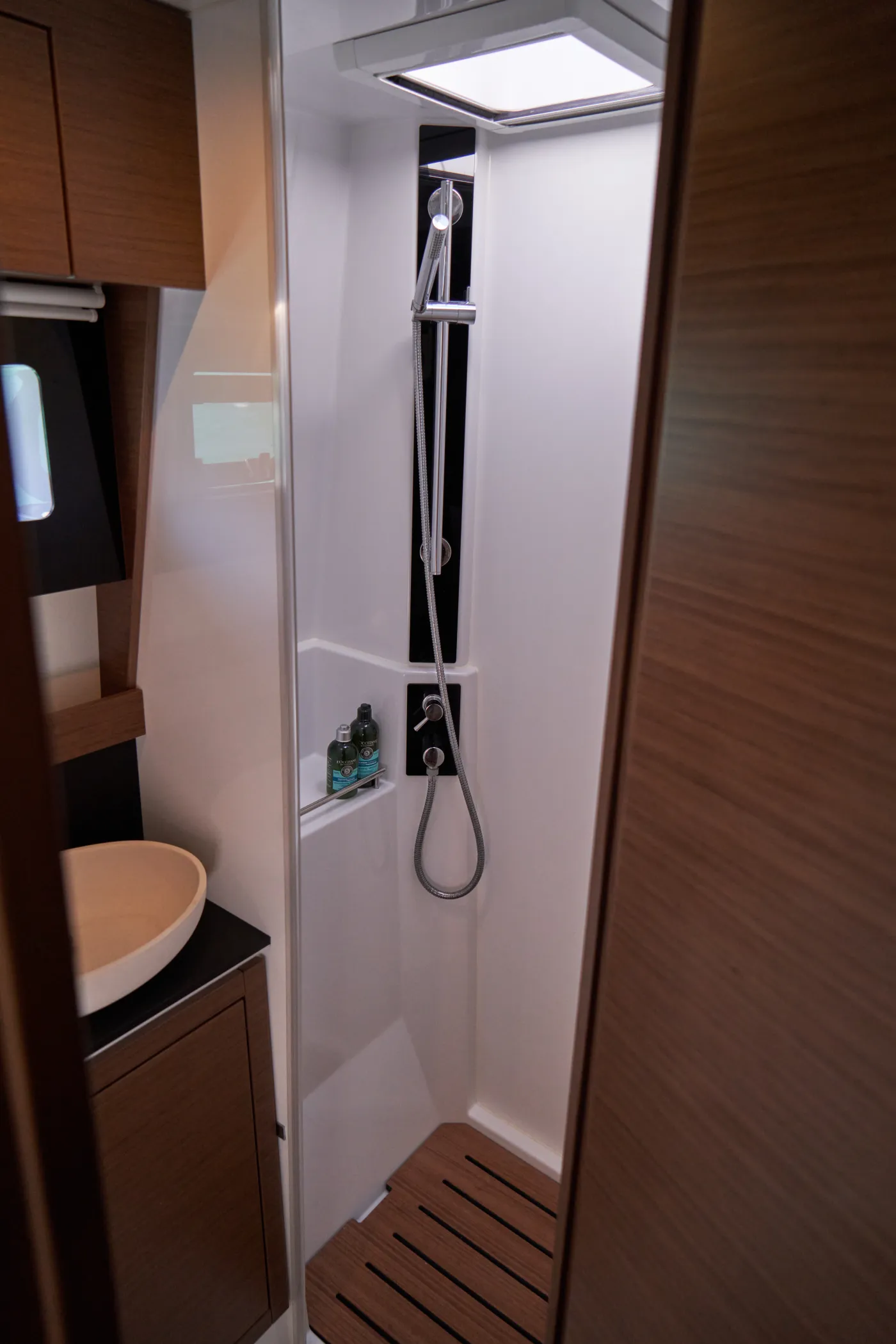 Sea Spirit III - Catamaran in Black River