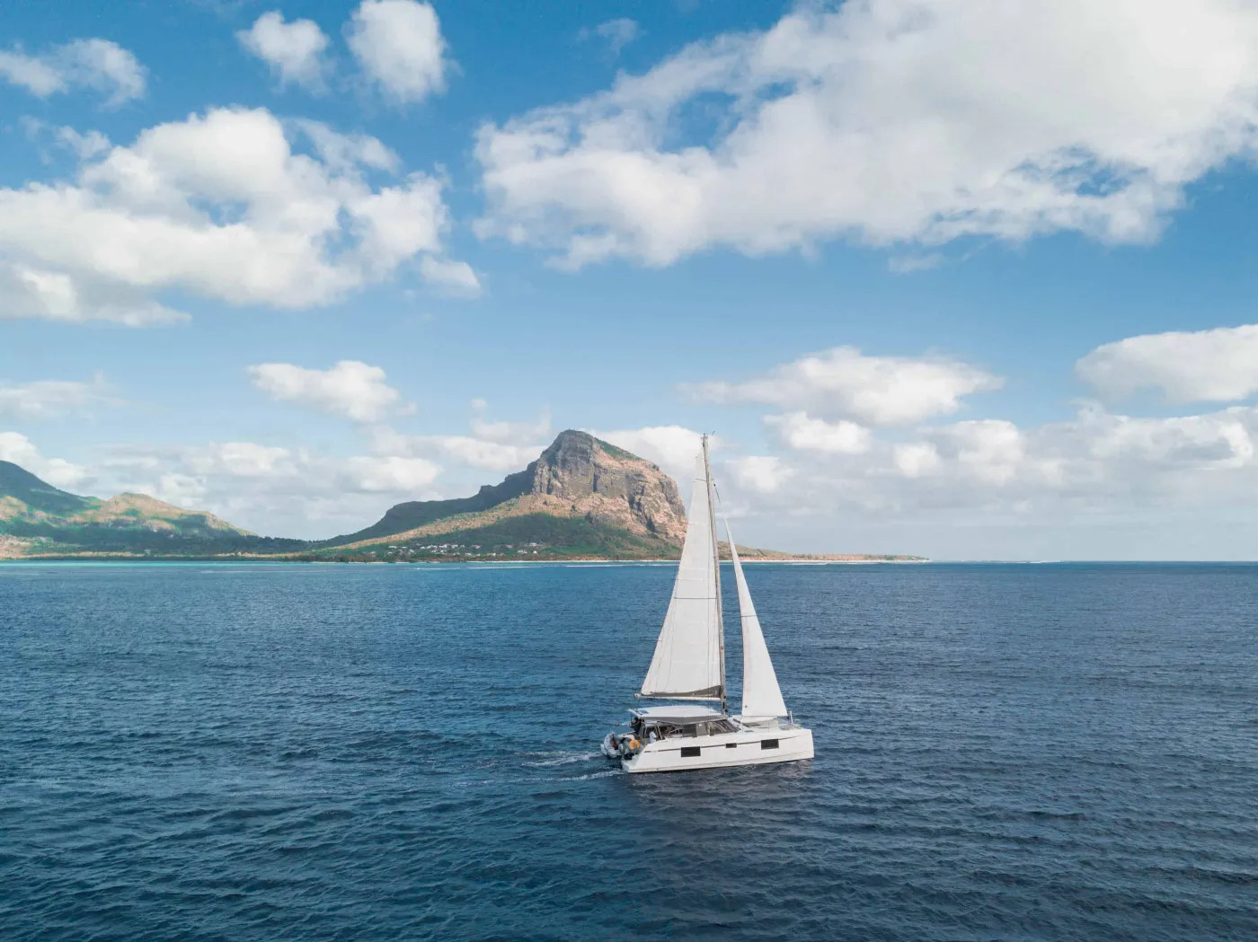 Sea Spirit - Catamaran in Black River