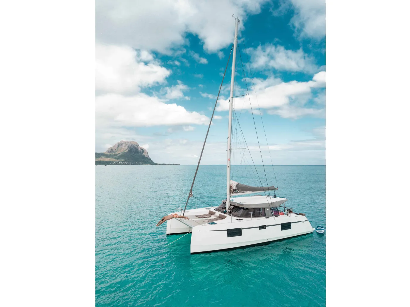 Sea Spirit - Catamaran in Black River