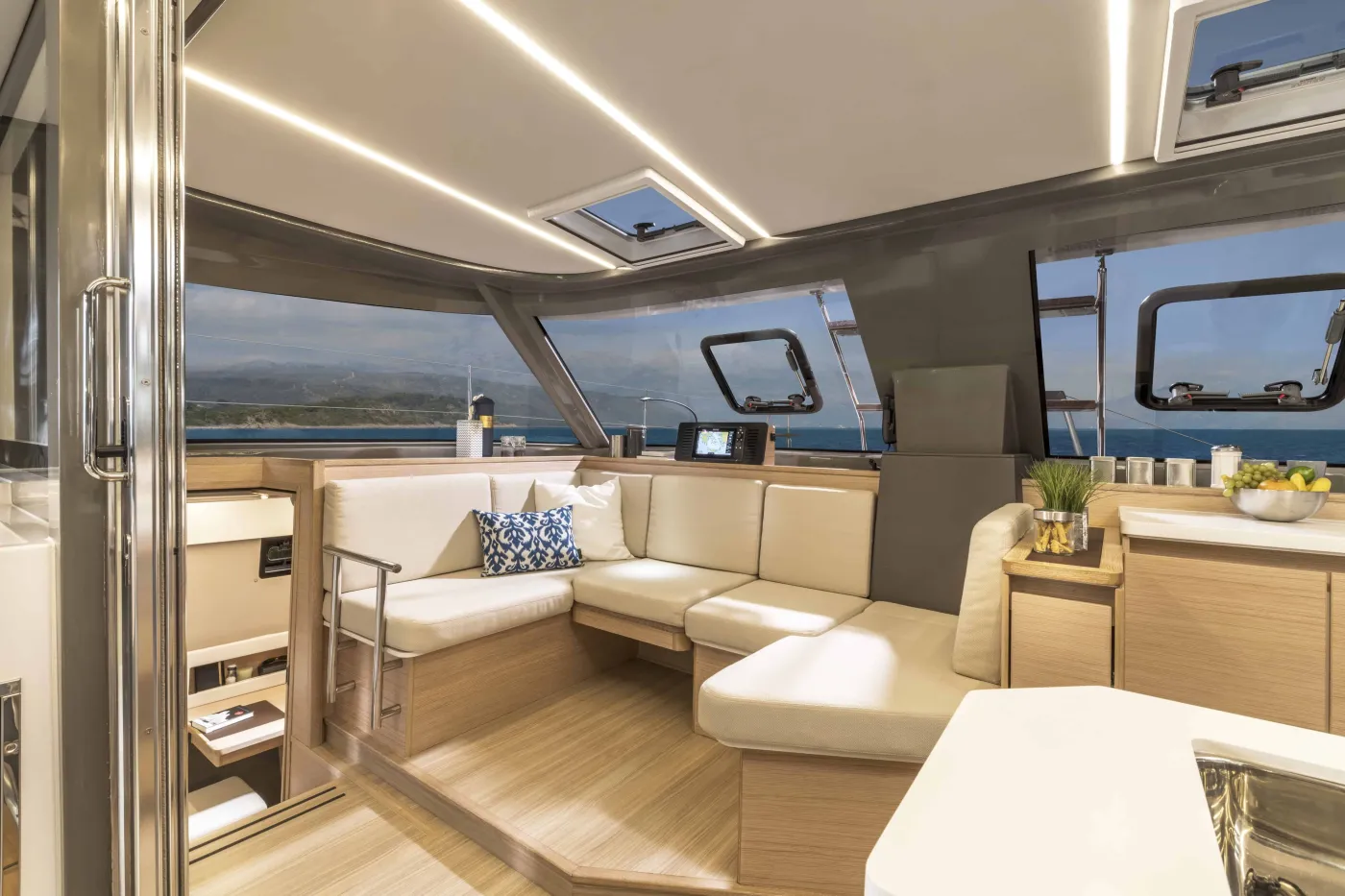Sea Spirit - Catamaran in Black River