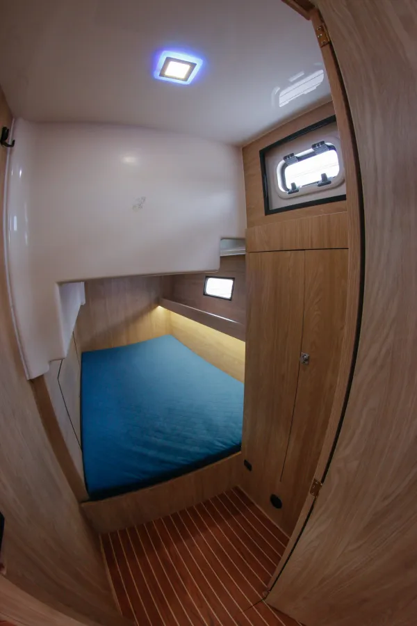 Nautika 1300 Royal