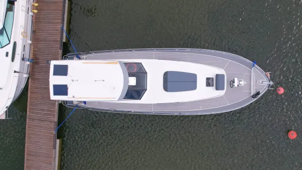 Nautika 1300 Royal