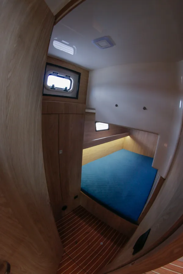 Nautika 1300 Royal