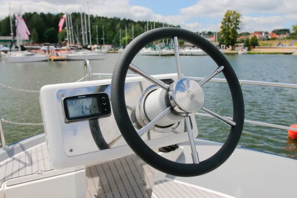 Nautika 1300 Royal
