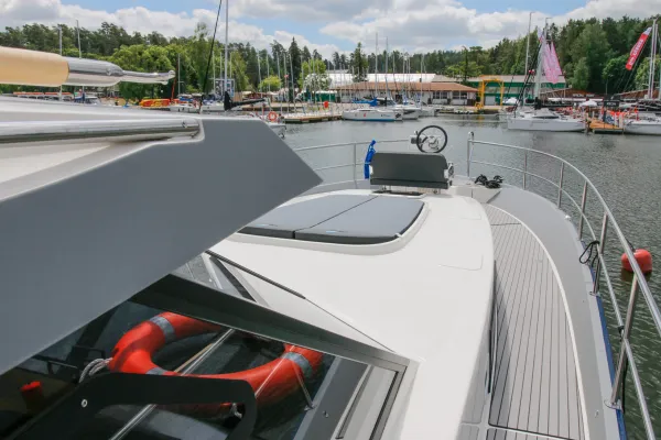 Nautika 1300 Royal