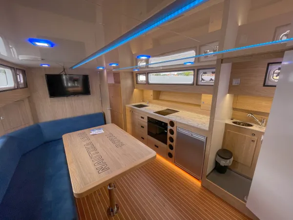 Nautika 1300 Royal