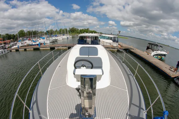 Nautika 1300 Royal
