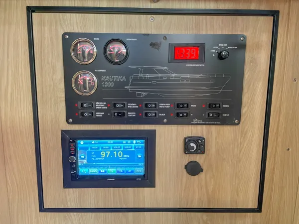 Nautika 1300 Royal