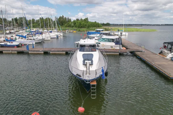 Nautika 1300 Royal