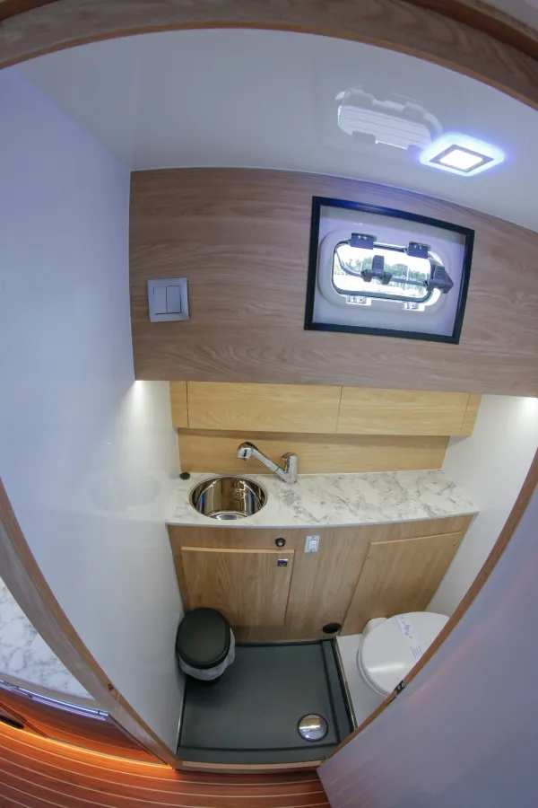 Nautika 1300 Royal