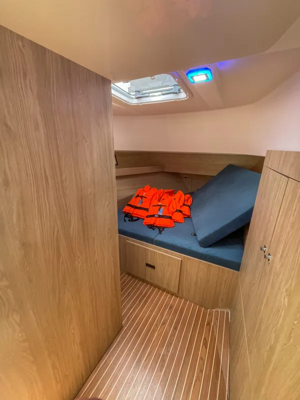 Nautika 1300 Royal