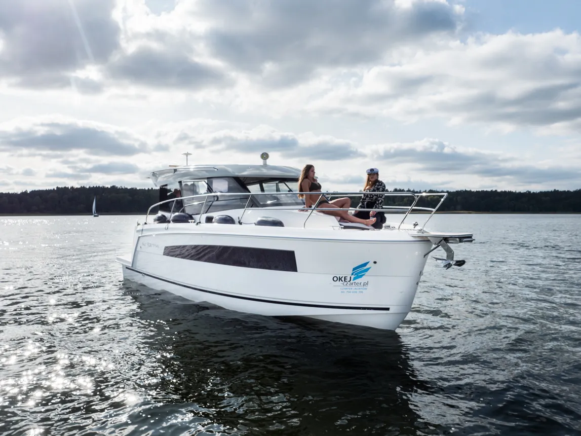 Balt 918 - 2 cab. SAUNA - Motor Yacht in Wilkasy