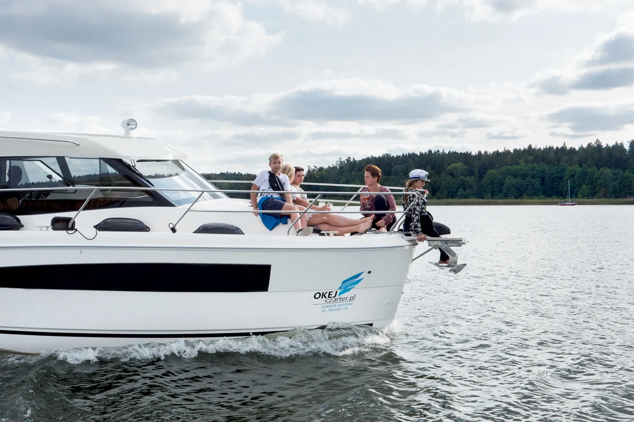 Balt 918 - 2 cab. SAUNA - Motor Yacht in Wilkasy