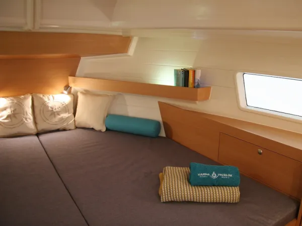Platinum 989 Flybridge (Premiera)